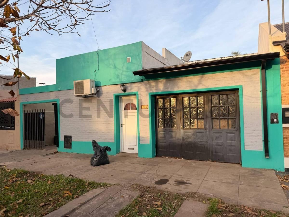 Foto de VENTA DE CASA FAMILIAR EN RAFAELA - BARRIO JUAN DE GARAY, imagen 2