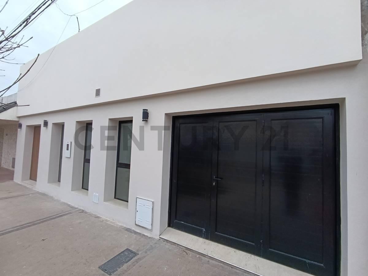 Foto de SE VENDE CASA REFACCIONADA A NUEVA EN RAFAELA, imagen 2