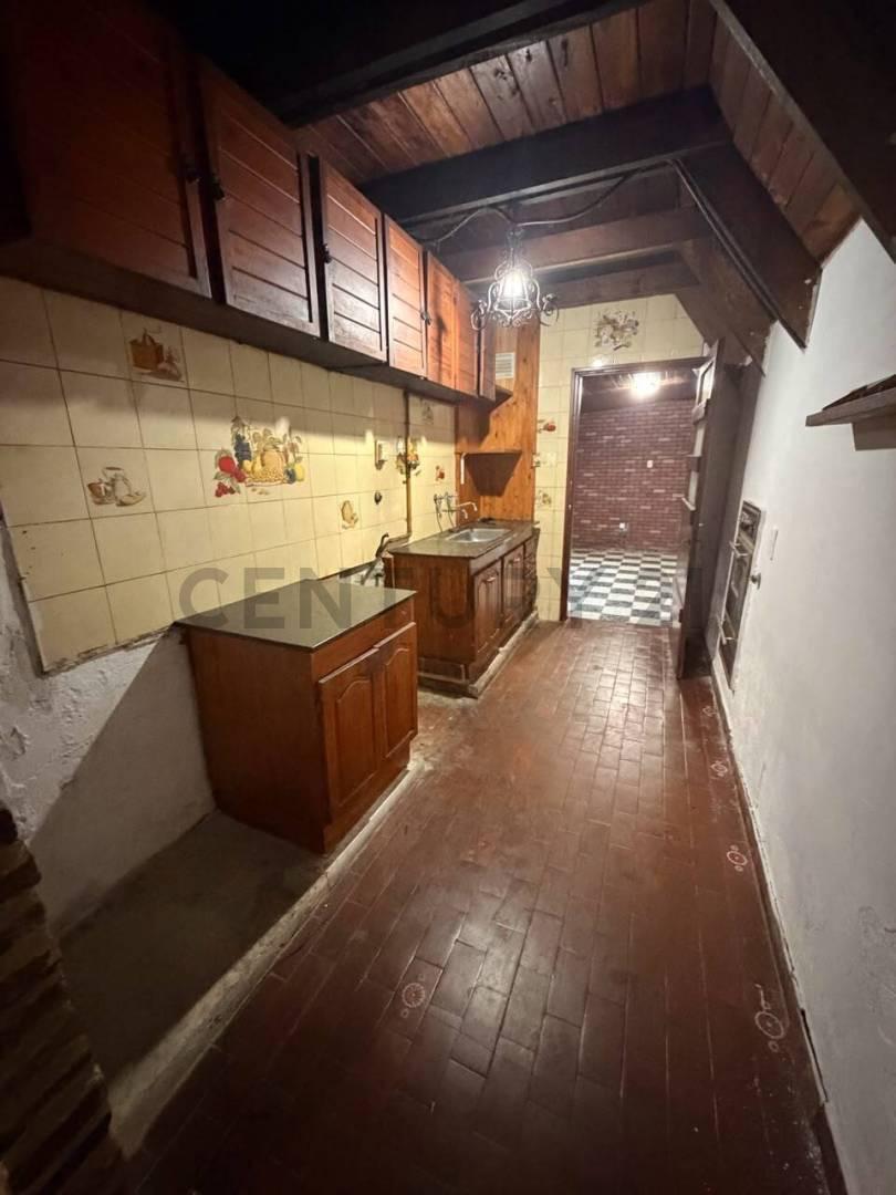 Foto de CASA EN VENTA (TIPO ALPINA) - dos plantas con amplio terreno - 26 de, imagen 2