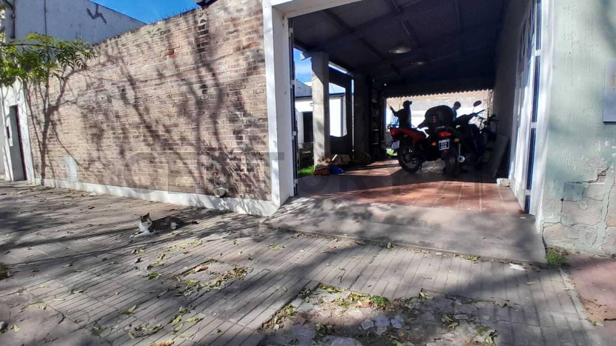 Foto de Casa en venta con 2 dormitorios, patio verde y cochera en Rafaela, imagen 5