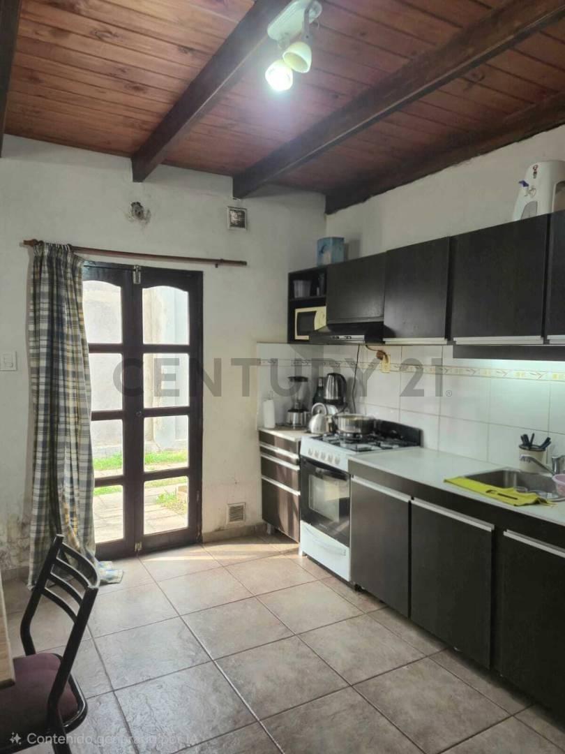 Foto de Se vende casa con galpón en Rafaela, imagen 4