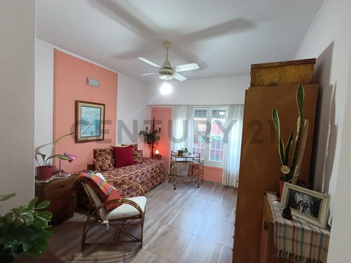 Foto de SE VENDE PH CÉNTRICO CON TODOS LOS SERVICIOS EN RAFAELA, imagen 4