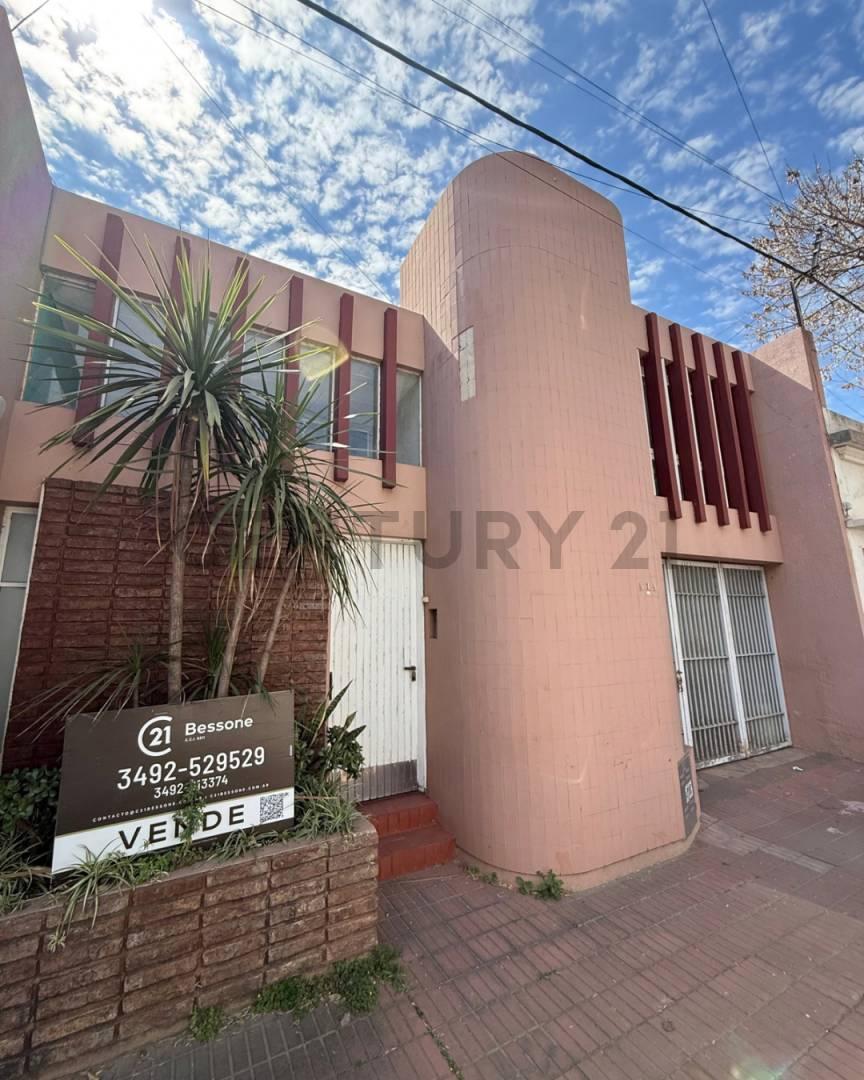 Foto de VENTA de Exclusiva propiedad con vivienda, estudio y sector, imagen 1