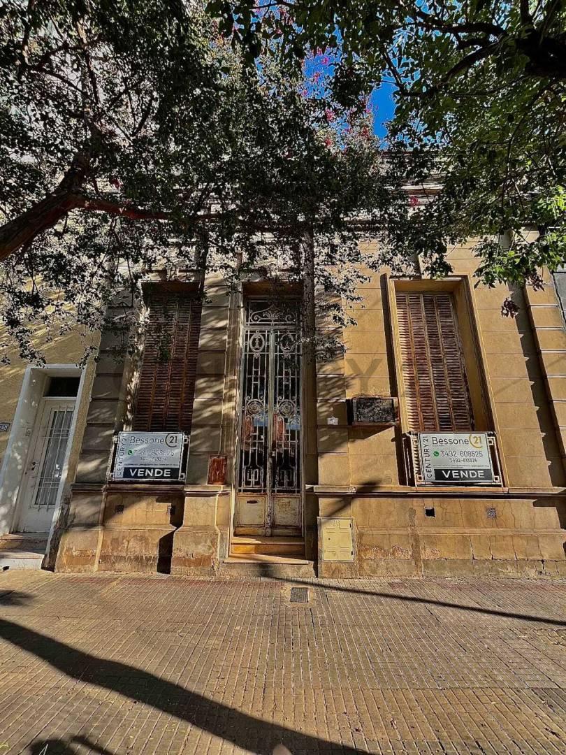 Foto de Casa en Venta a Reciclar en Rafaela, barrio Alberdi, imagen 1