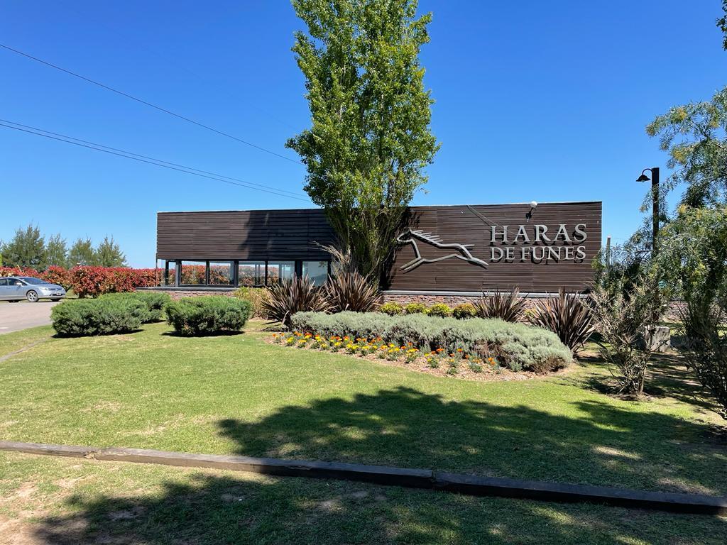 LOTE EN HARAS DE FUNES, COUNTRY LINDERO A KENTUCKY