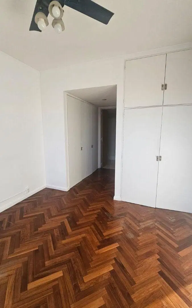Alquiler dos ambientes Premium con cochera en Recoleta 8