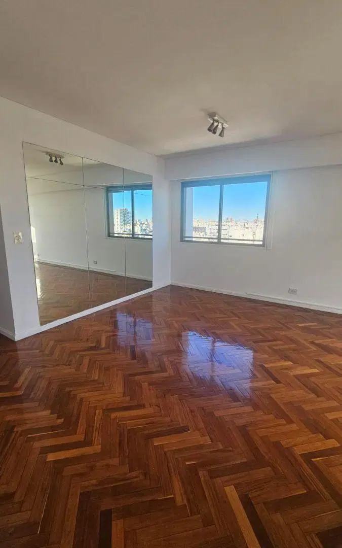Alquiler dos ambientes Premium con cochera en Recoleta 1
