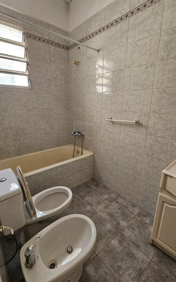 Foto de VENTA DEPARTAMENTO DOS AMBIENTES BALVANERA, imagen 1