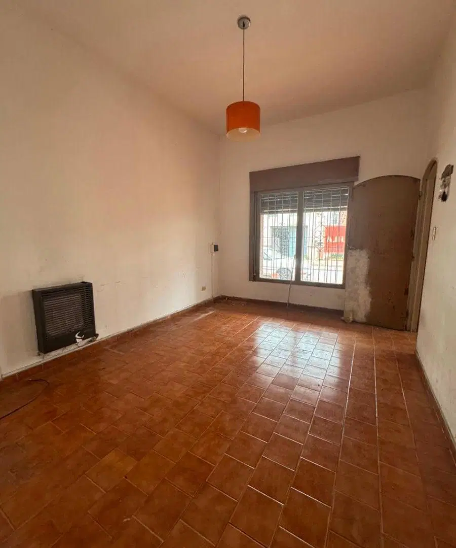 Alquilo Casa 2 dorm con cochera y patio en Crisol Sud 4
