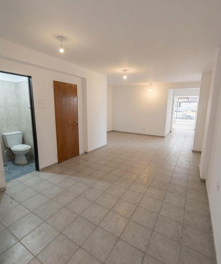 Foto de Alquiler LOCAL comercial zona muy transitada., imagen 4