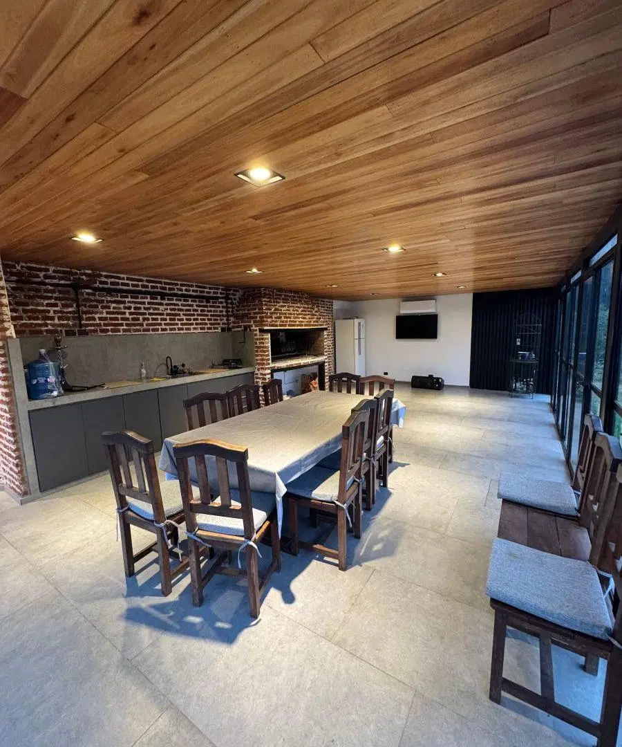CASA PREMIUM CON COCHERA Y PILETA - COUNTRY JOCKEY CLUB 3