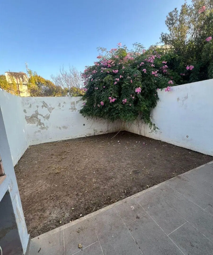 Vendo dúplex de 2 dormitorios con patio y asador en Altos de San Martín - Negociable - Acepto Menor 3