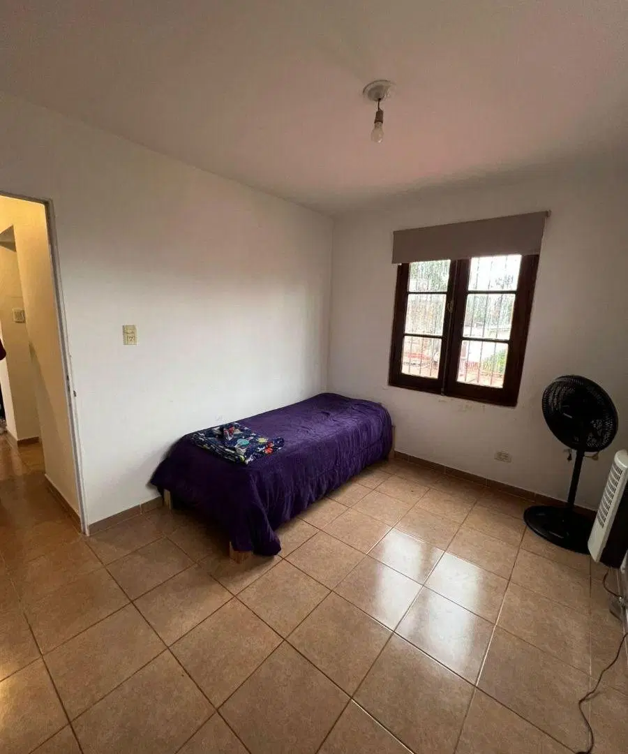 HERMOSA DUPLEX 2 DORM CON COCHERA Y PATIO EN B ARGÜELLO 2