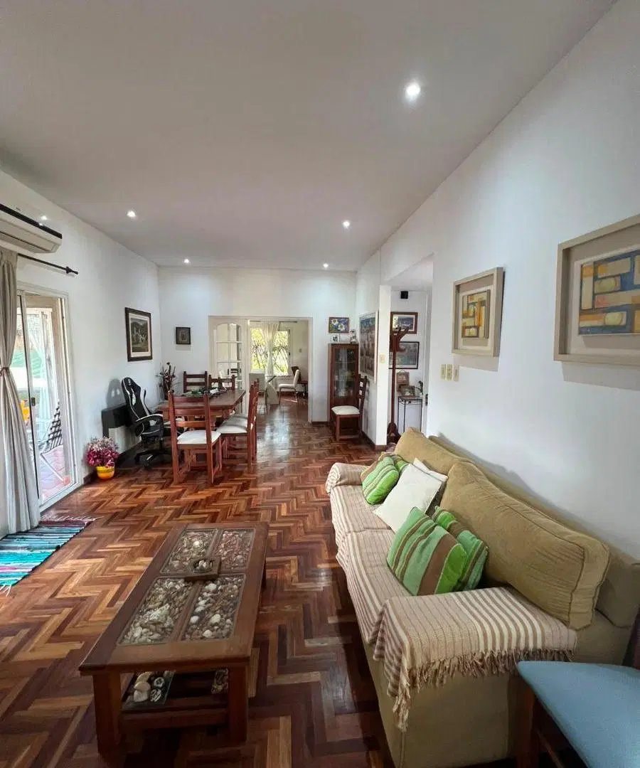 HERMOSA CASA CON PILETA EN VALLE ESCONDIDO 3