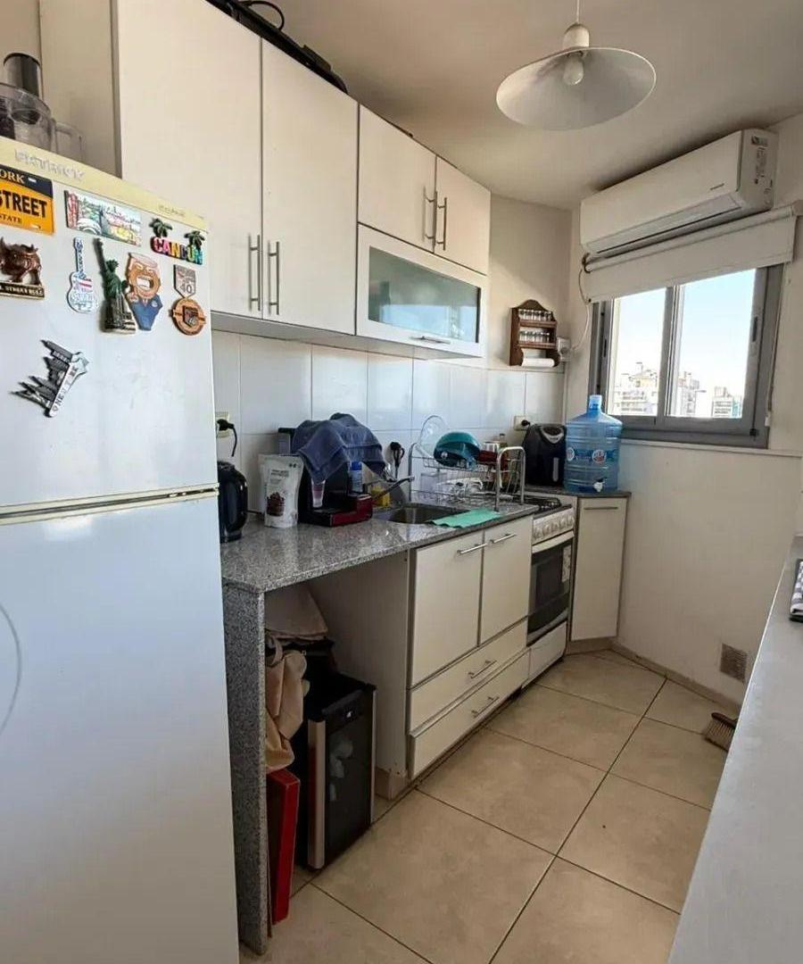 Foto de DEPARTAMENTO DE 1 DORMITORIO CON DOBLE BALCÓN EN JUNIORS A UNA CUADRA, imagen 3