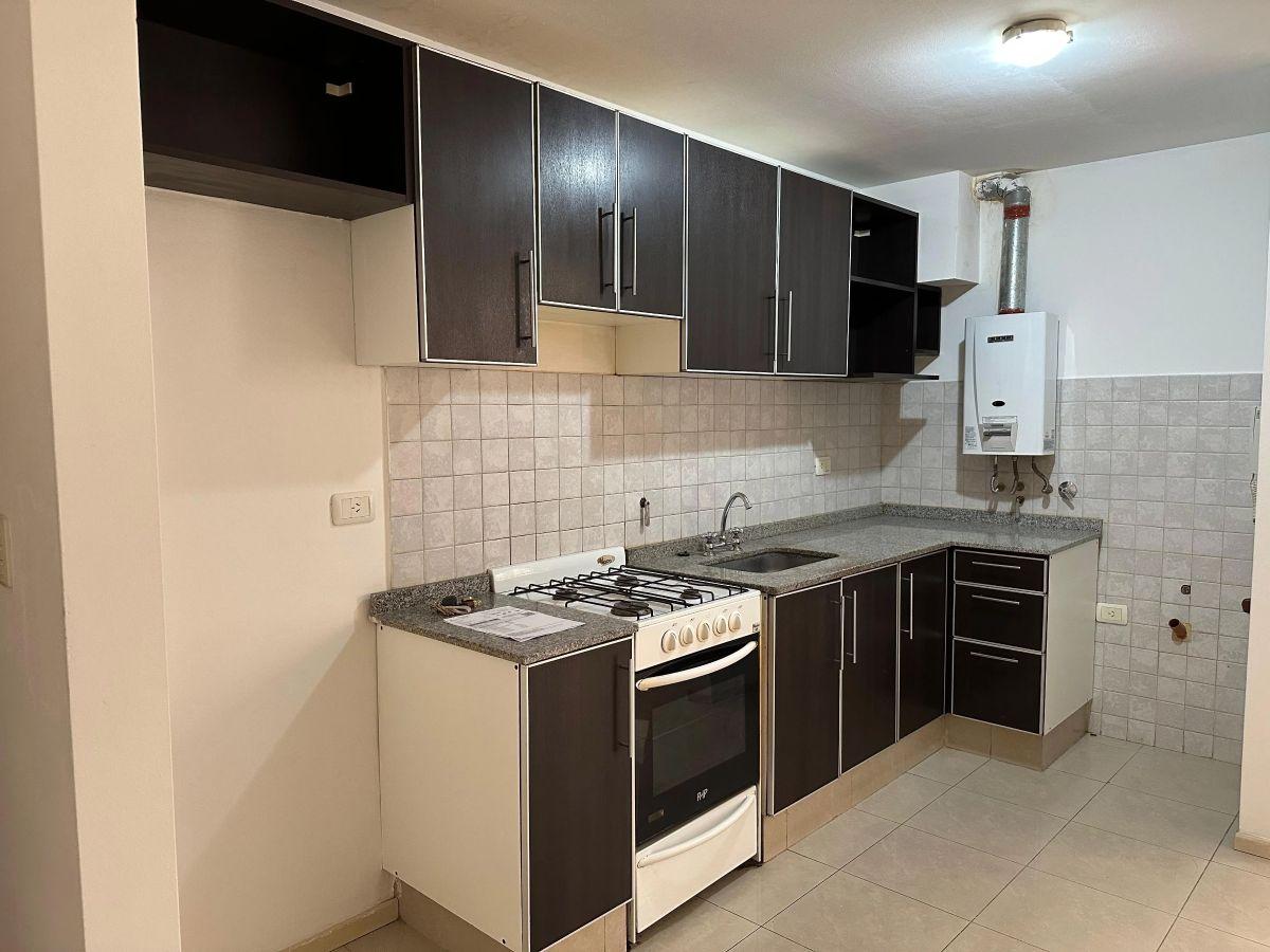 Foto de DEPTO 1 DORM AMPLIO – EN UN EDIFICIO HERMOSO - CENTRO, imagen 3
