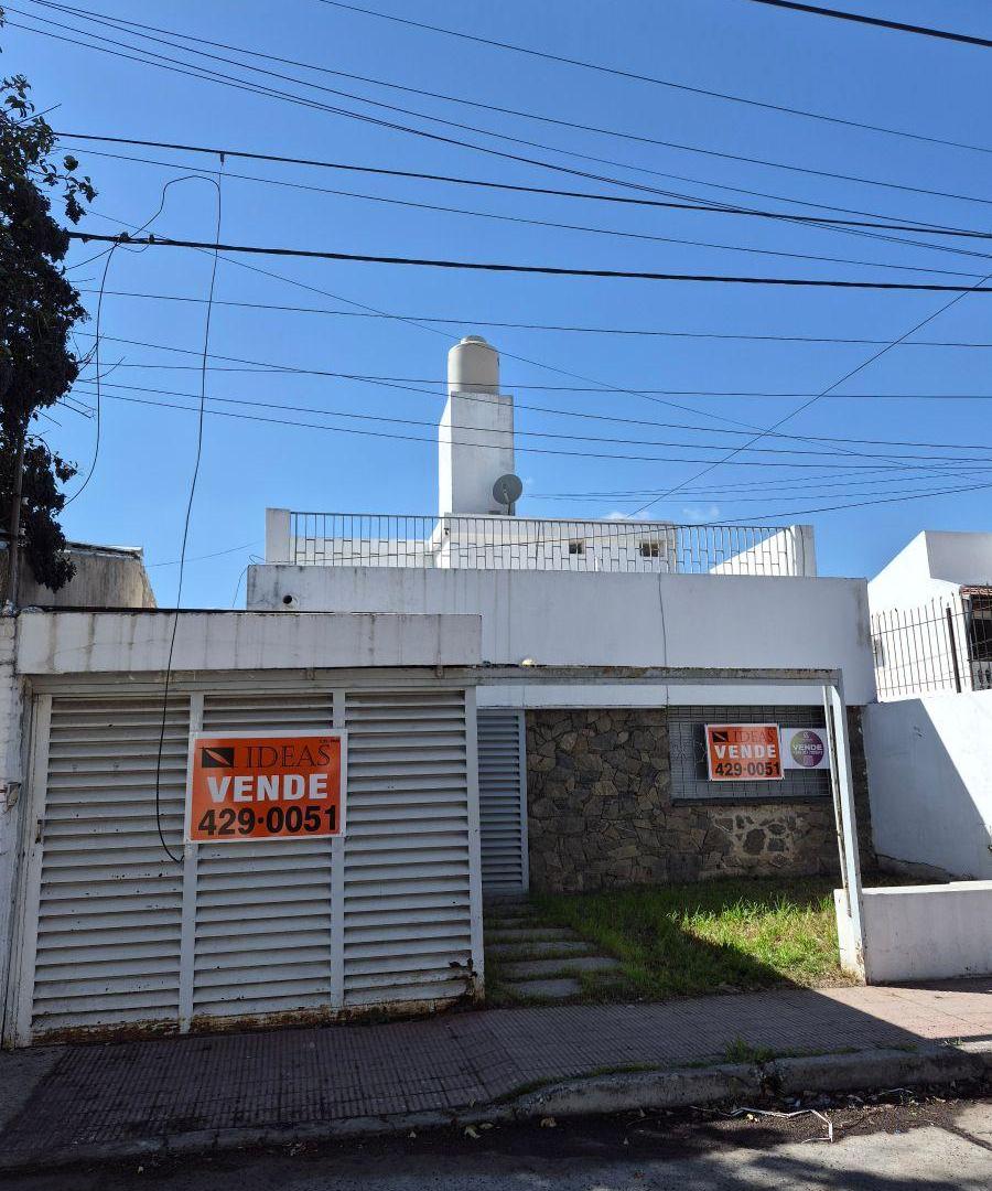 CRISOL SUR * Casa 3 Dorm. + Dpto * 325m2- A Refaccionar