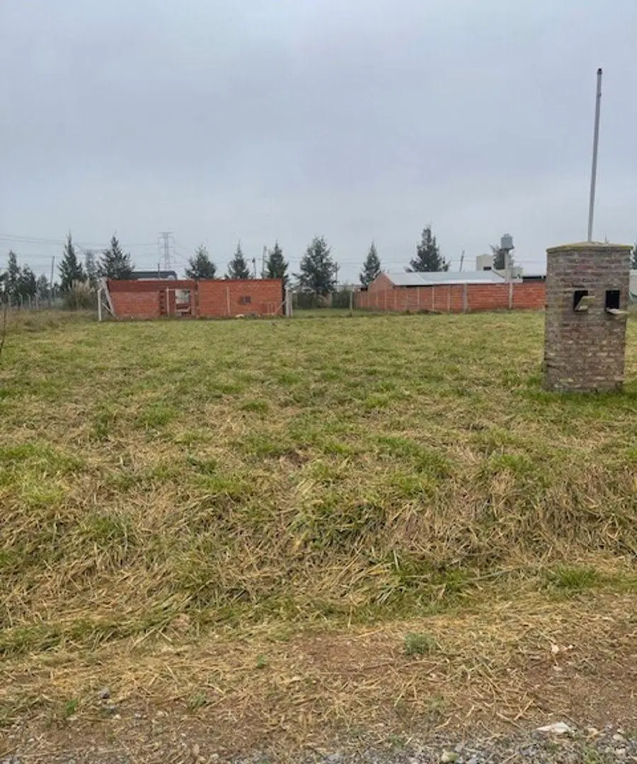 Lote a la Venta en Barrio Moradas de Máximo Paz. 2