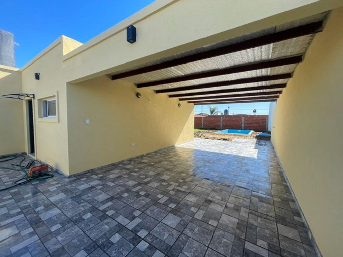 Foto de Vivienda de 3 ambientes y pileta a la venta en Máximo Paz Barrio, imagen 3