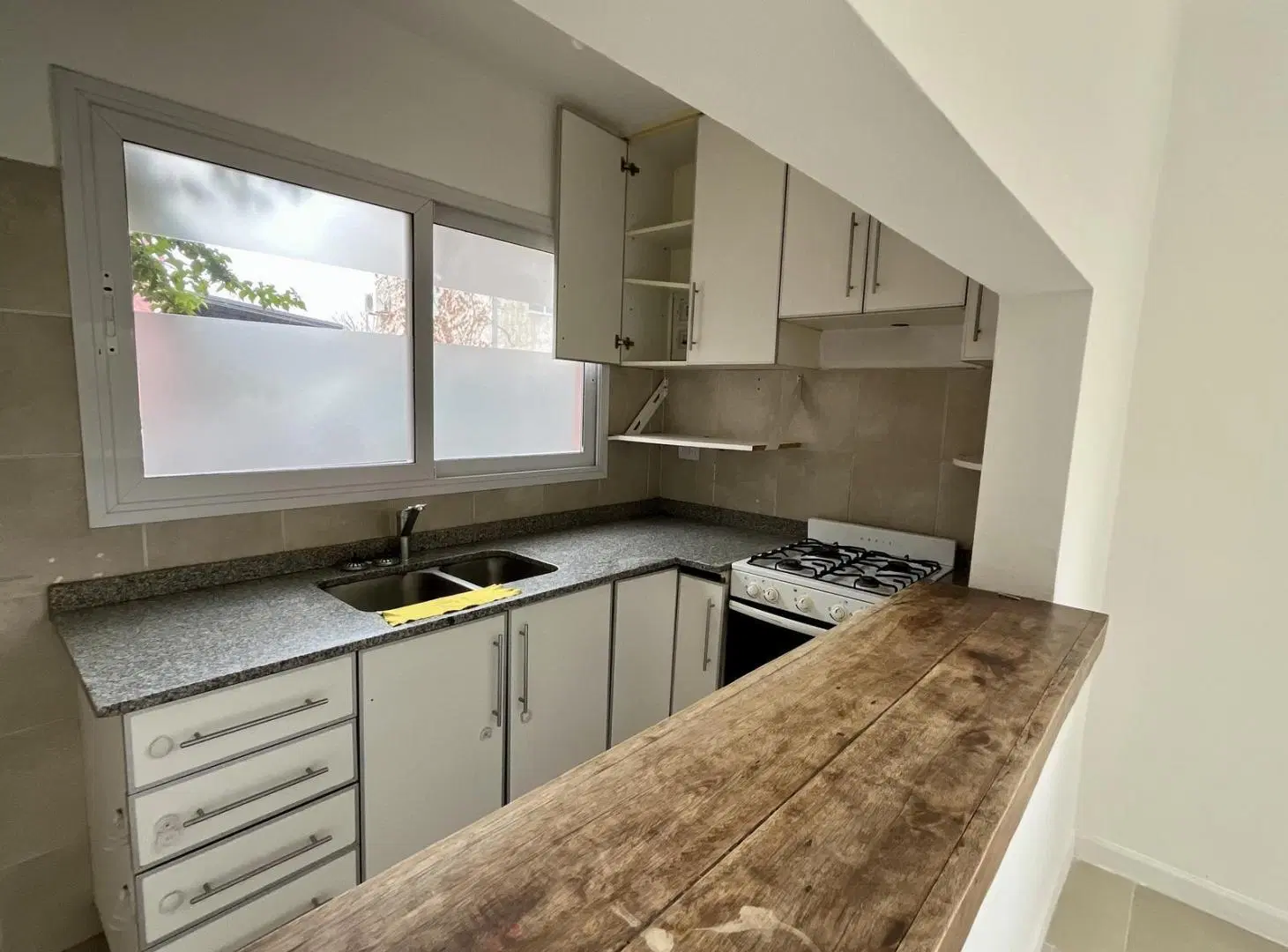TRIPLEX EN ALQUILER SAN ISIDRO 8