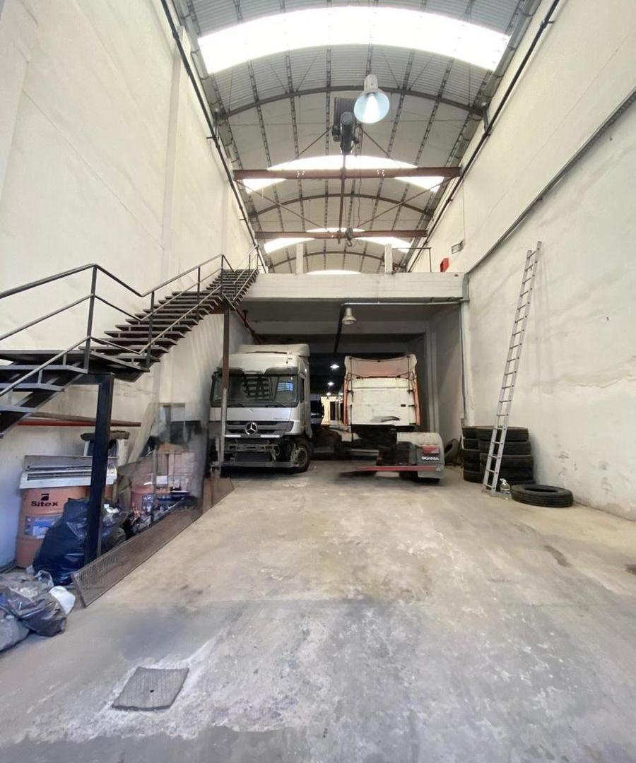 Foto de Galpon/Deposito Venta/Alquiler, imagen 2