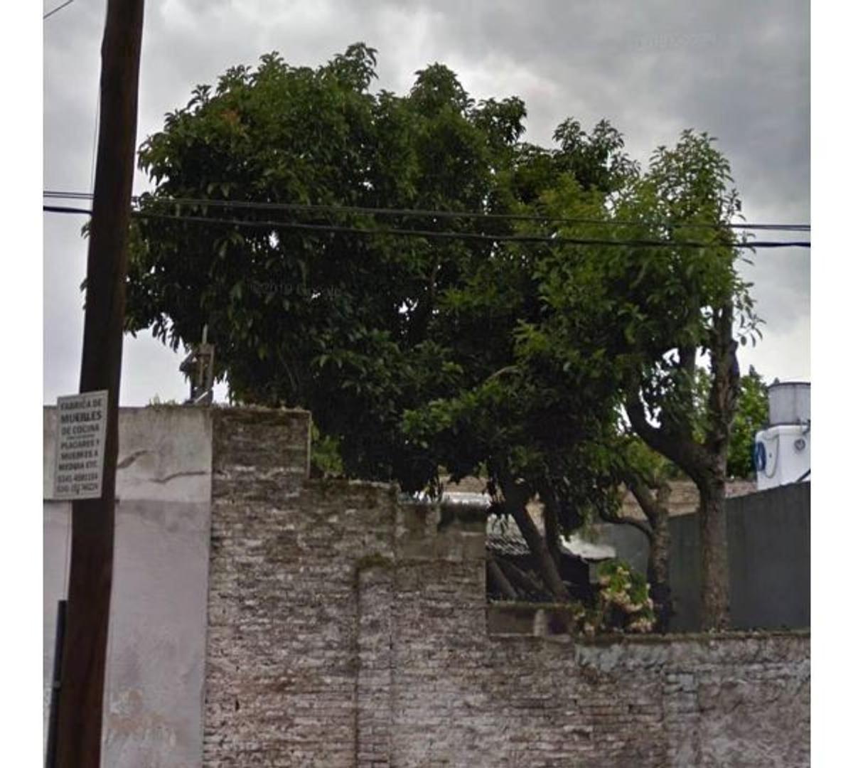 PROPIEDAD A DEMOLER EN ESQUINA DE CASILDA Y DIAZ VELEZ