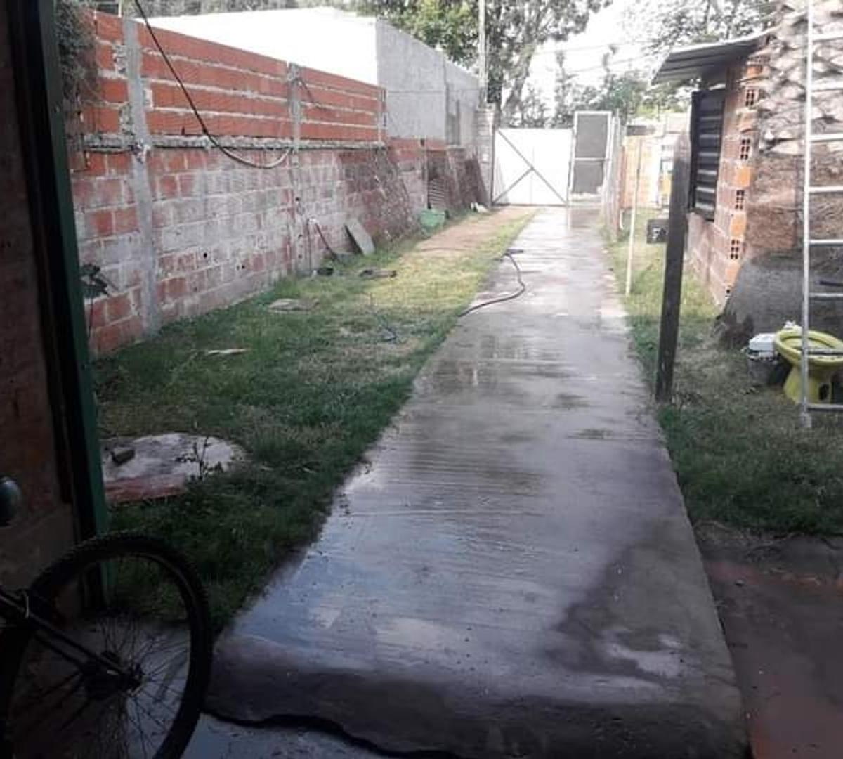 Foto de CASA DE 2 DORMITORIOS EN VENTA BARRIO LITORAL G. BAIGORRIA, imagen 5