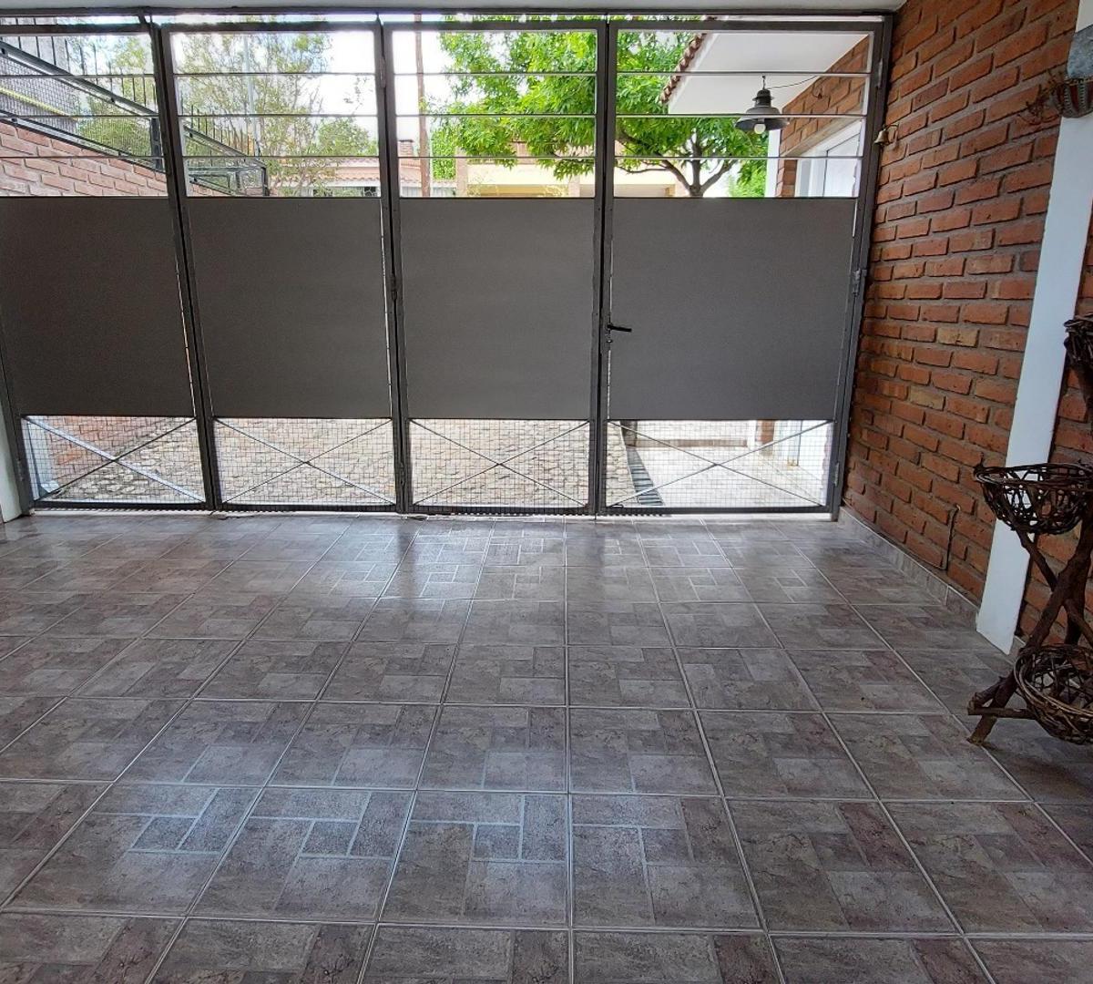 Excelente Casa en Mina Clavero 4