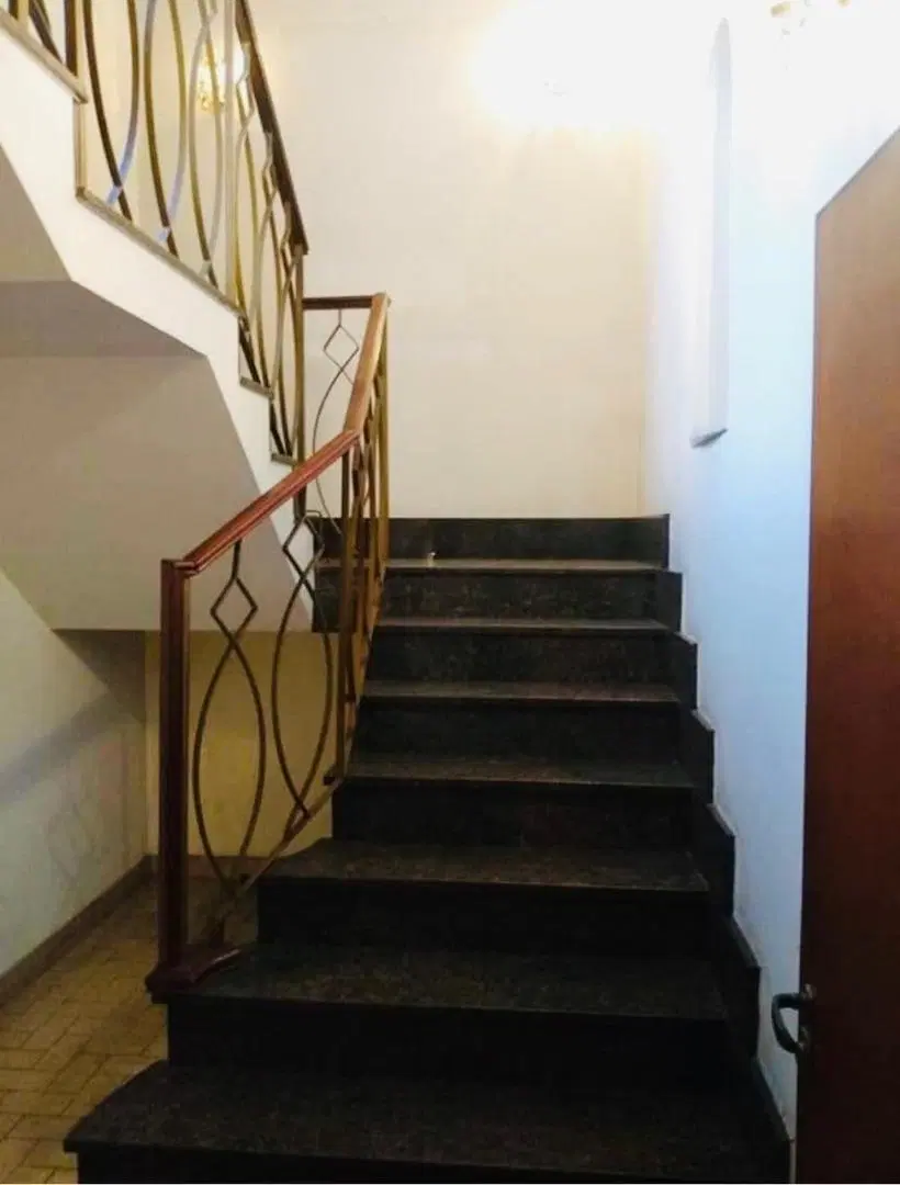 VENTA CASA CON COCHERA EN PLENO ECHESORTU 8