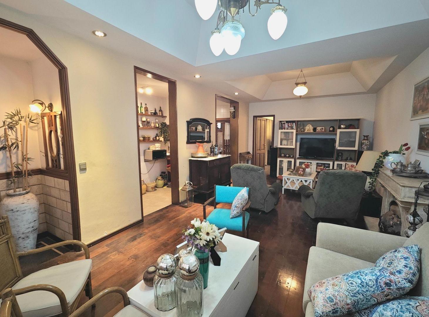 Foto de VENTA CASA TIPO PH 3 DORMITORIOS EN LAGOS Y SAN JUAN, imagen 1