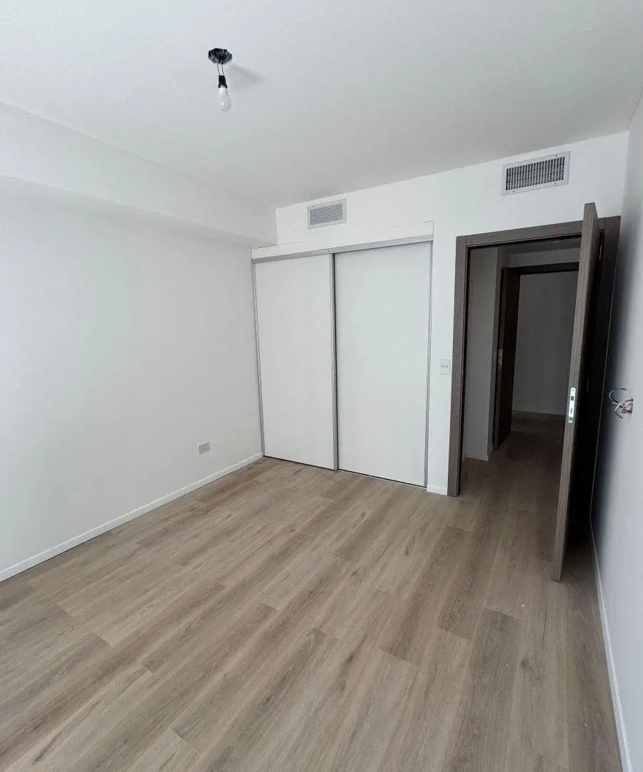 ENORME Departamento al Frente - 4 AMBIENTES 2