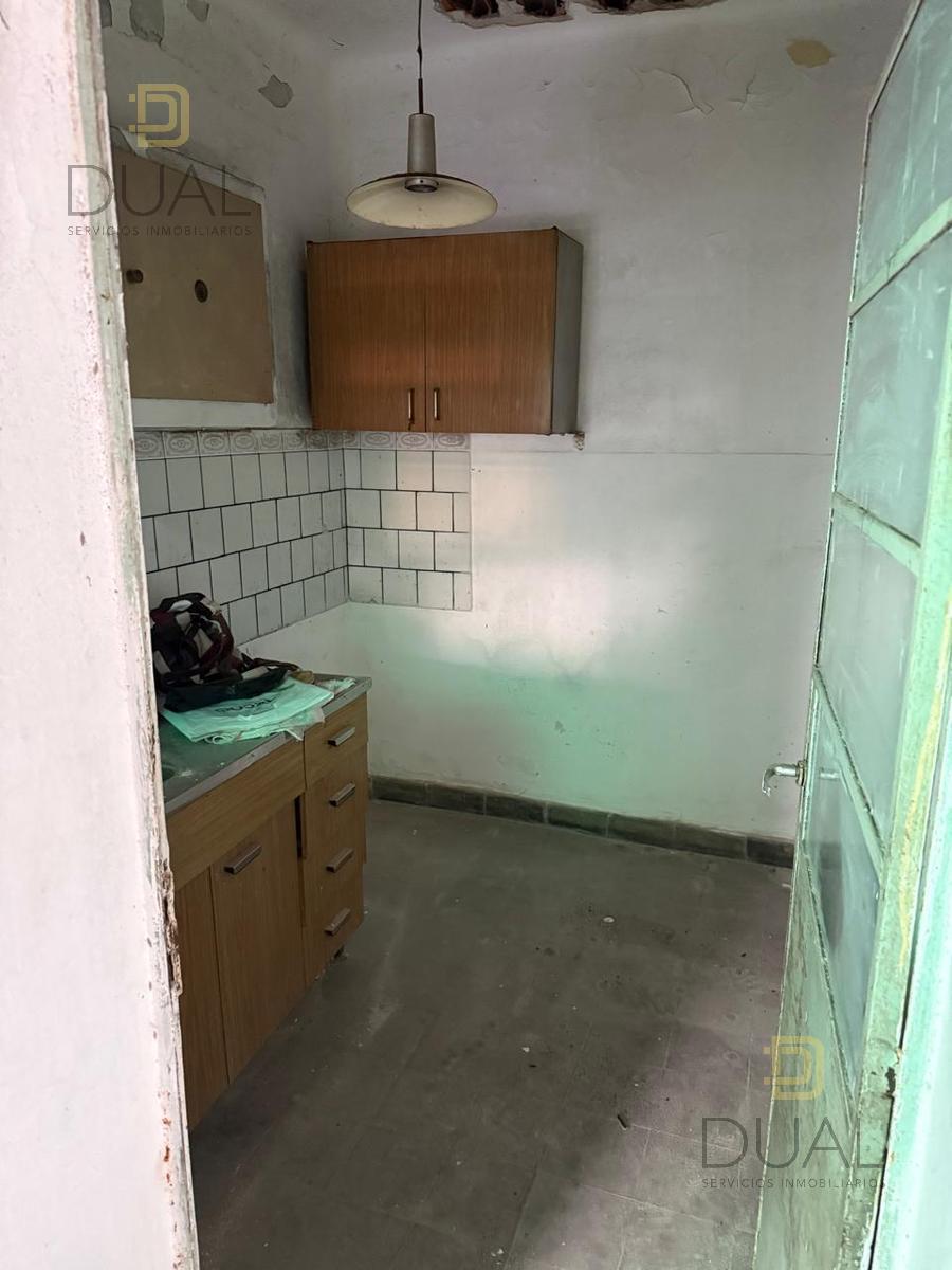 VENTA CASA DE PASILLO ÚNICA A RECICLAR EN PTE QUINTANA 1200