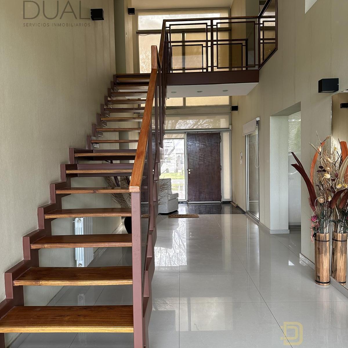 Casa en Puerto Roldan 4