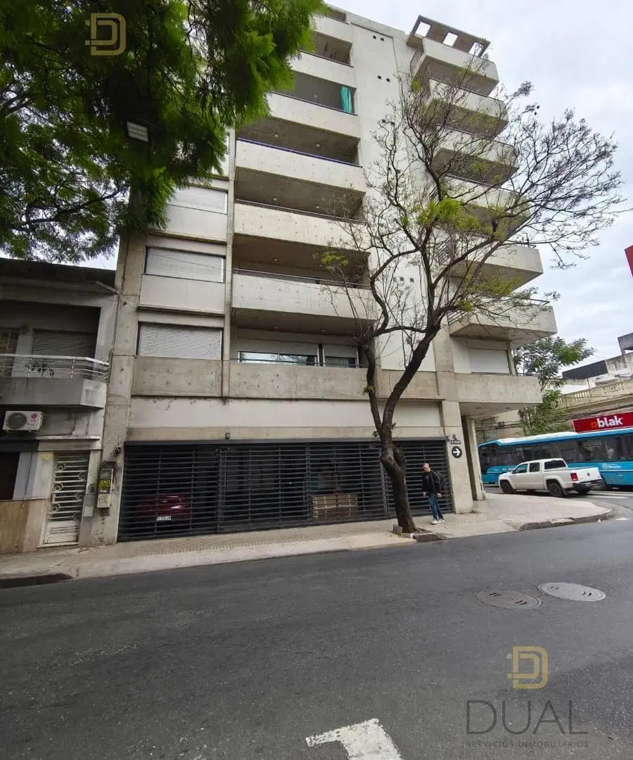 Cochera en Centro 1