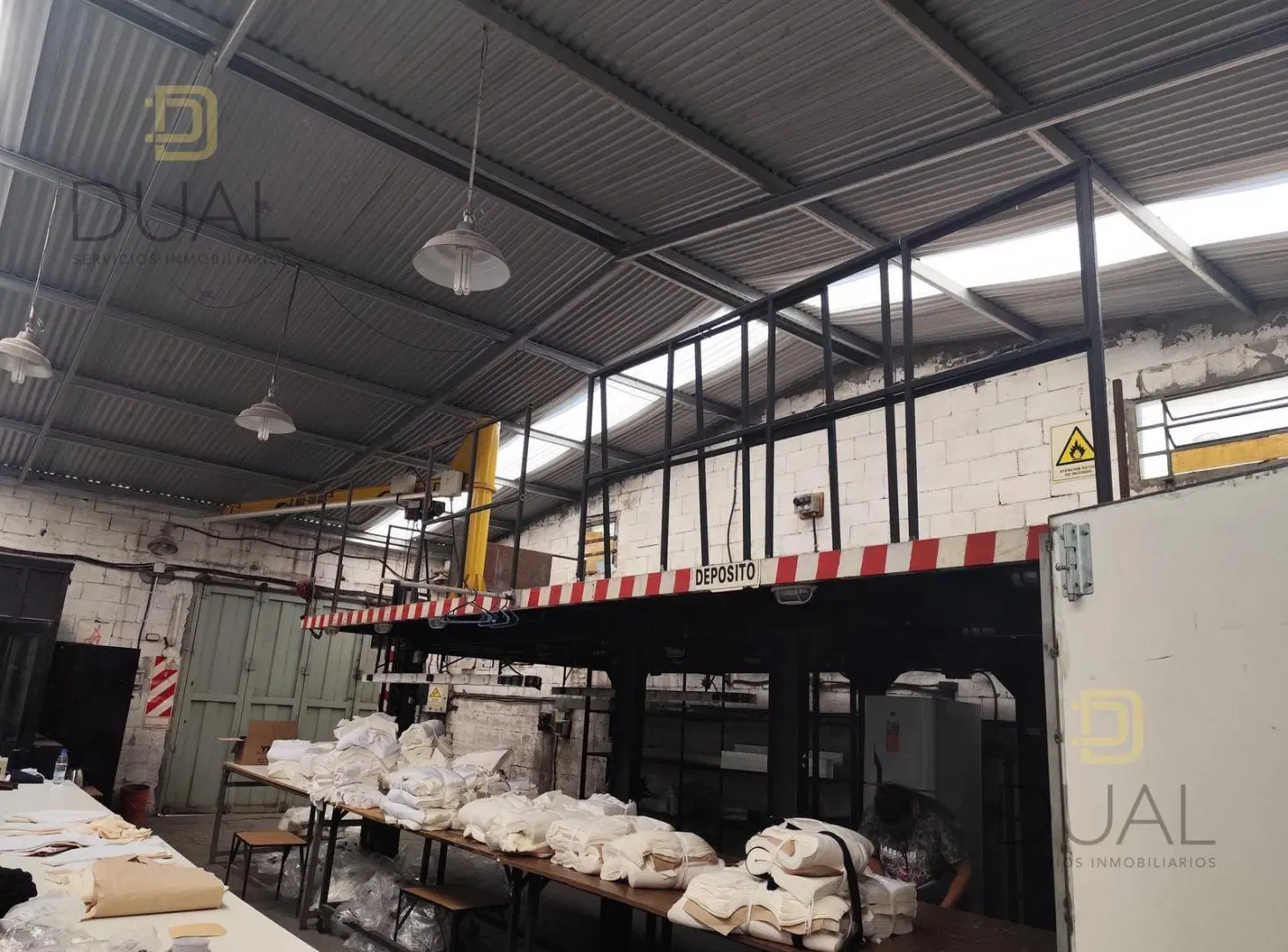 VENTA GALPÓN CON OFICINA Y MONTACARGAS – BARRIO BELGRANO ROSARIO 2