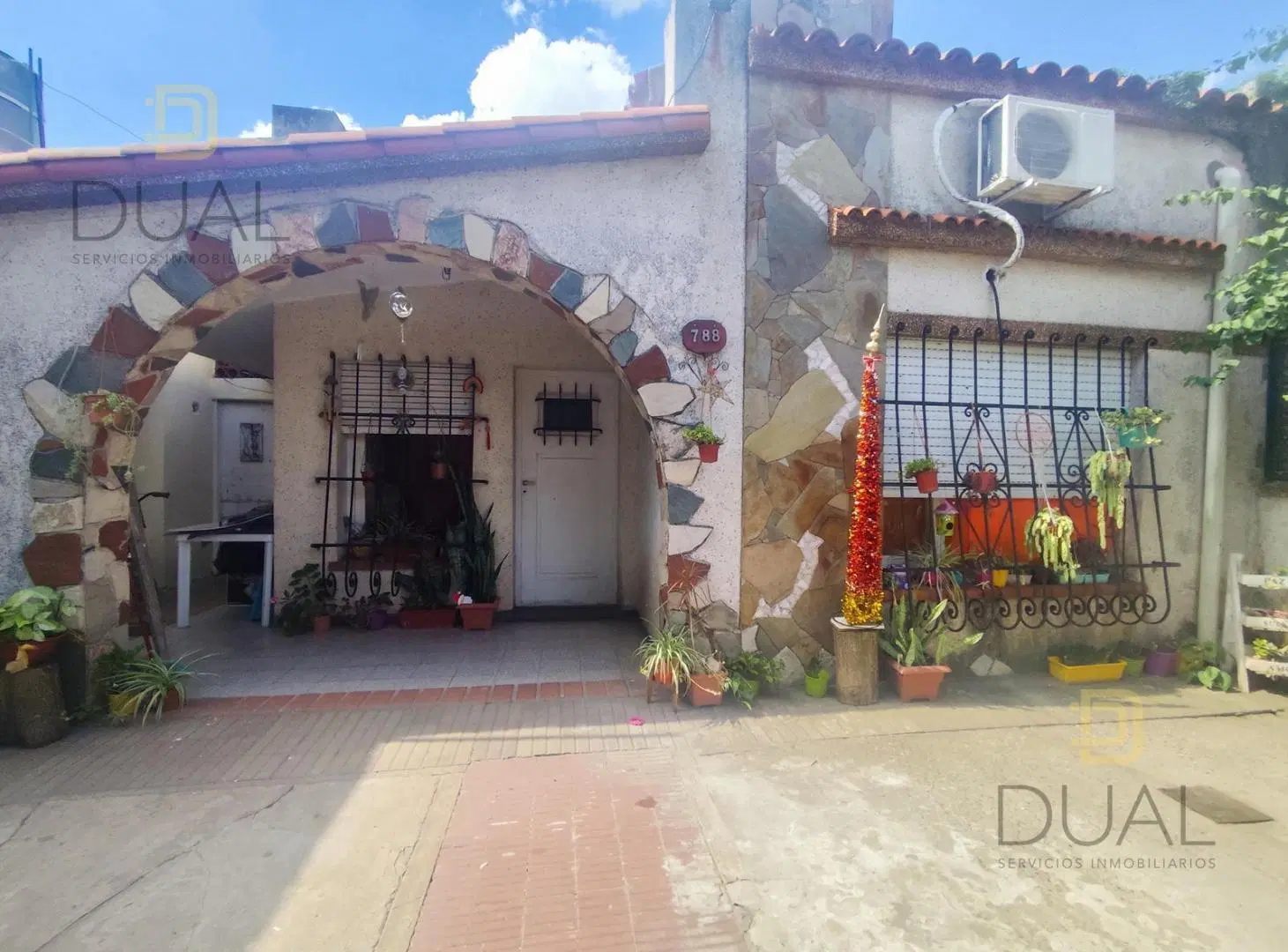 VENTA CASA 2 DORMITORIOS CON COMODÍN, PATIO Y TERRAZA – VILLA GOBERNADOR GÁLVEZ 1