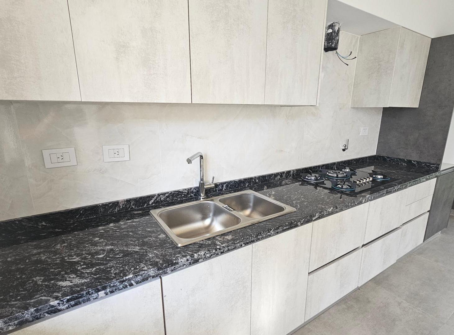Foto de Hermoso Duplex de 4 ambientes en Ituzango Norte, imagen 4