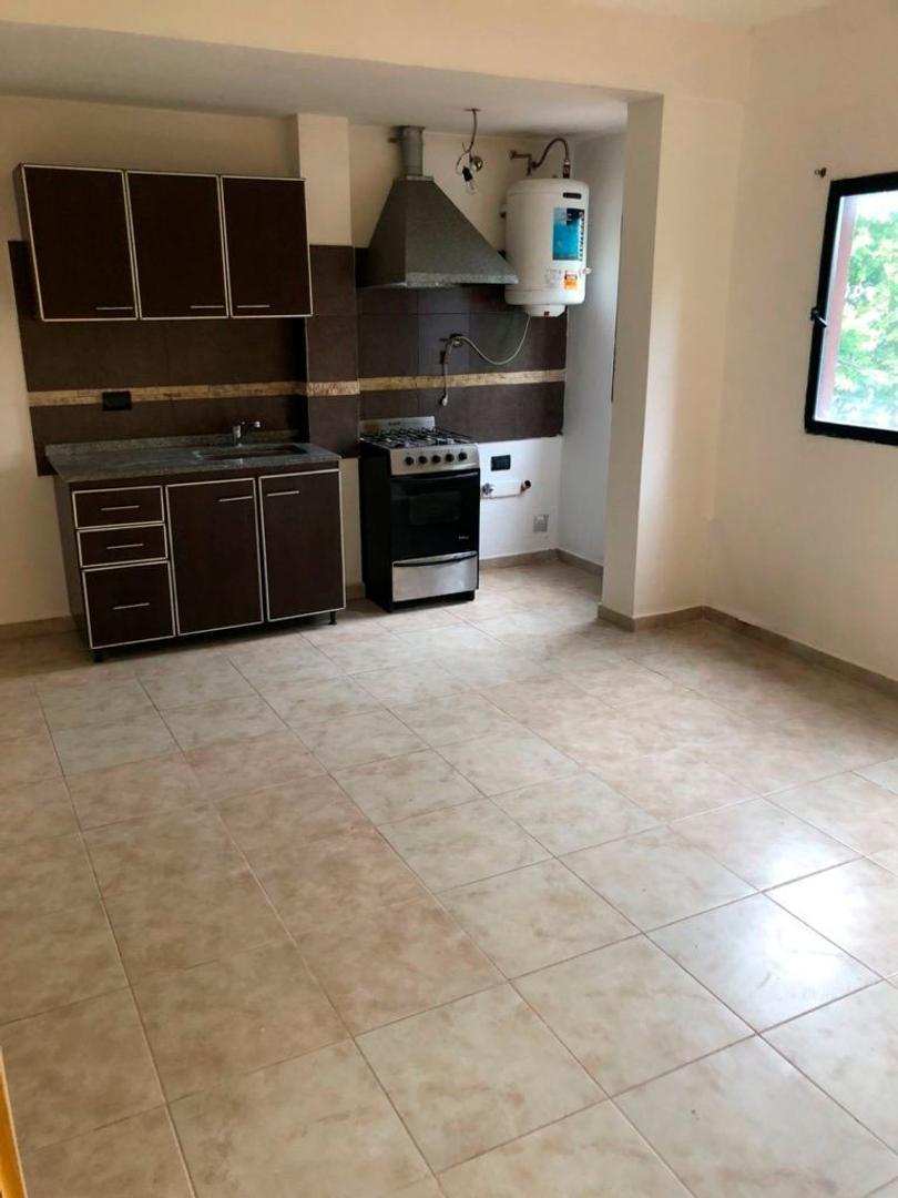 Foto de Monoambiente en Alquiler en Villa Sarmiento, imagen 3