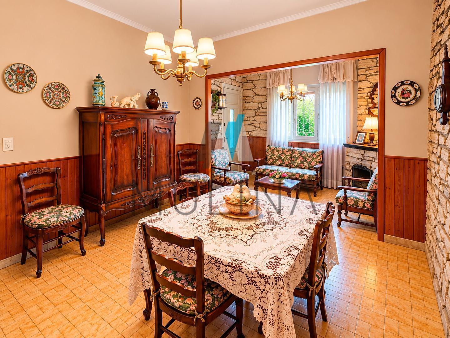 Foto de Venta de Chalet en Planta Baja de 4 amb en Castelar Norte, imagen 5