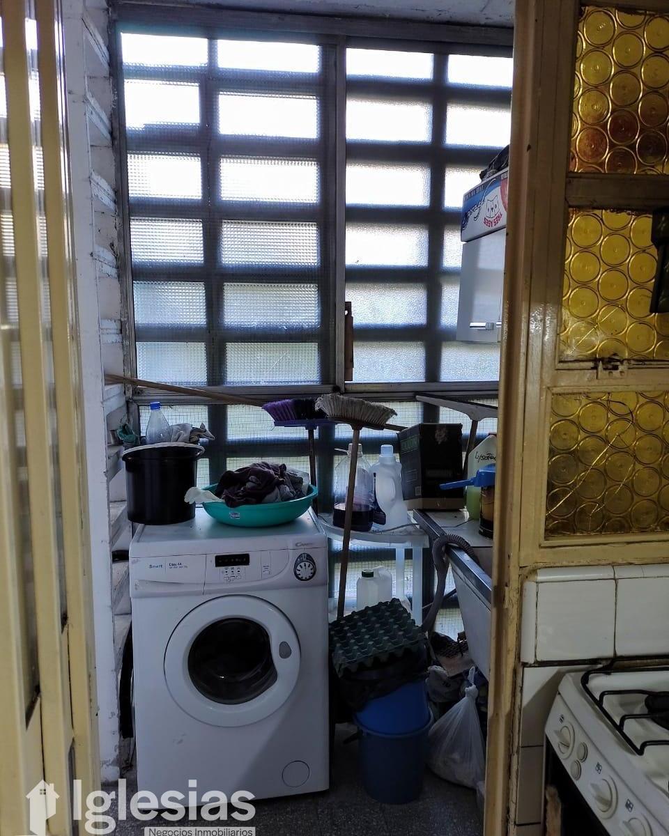 Foto de Muy bonito departamento de cuatro ambientes en planta baja, imagen 2