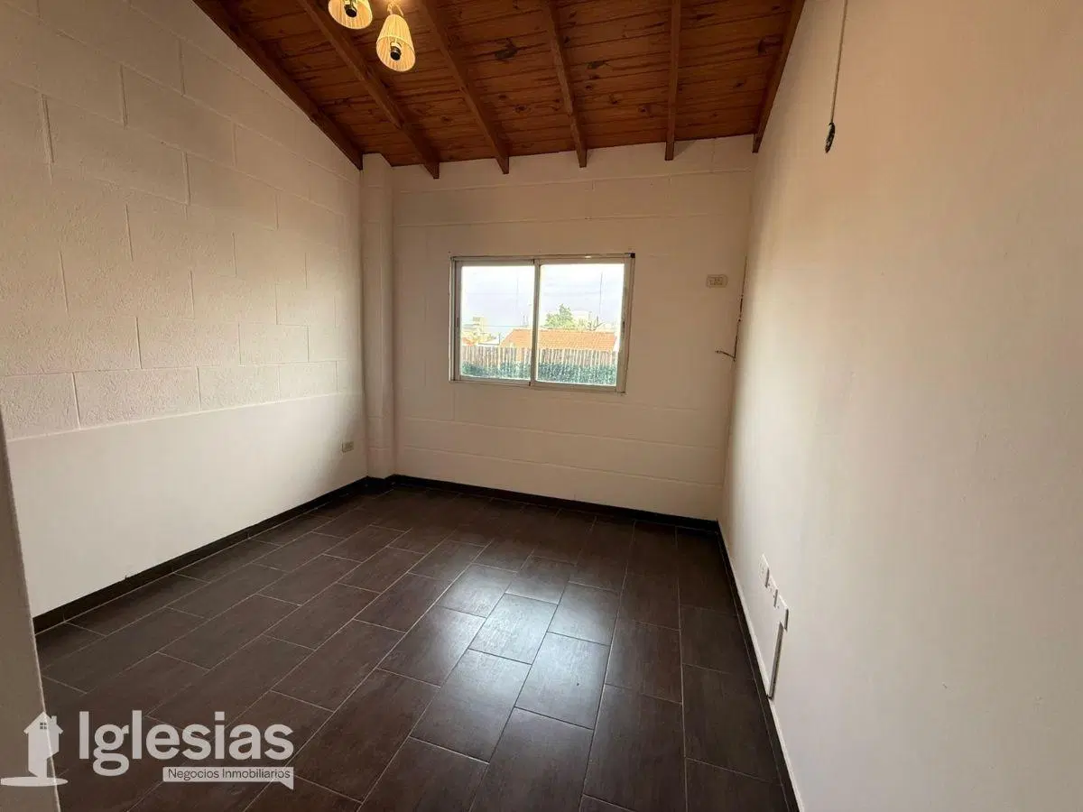 Departamento de 3 ambientes en Tapiales 5