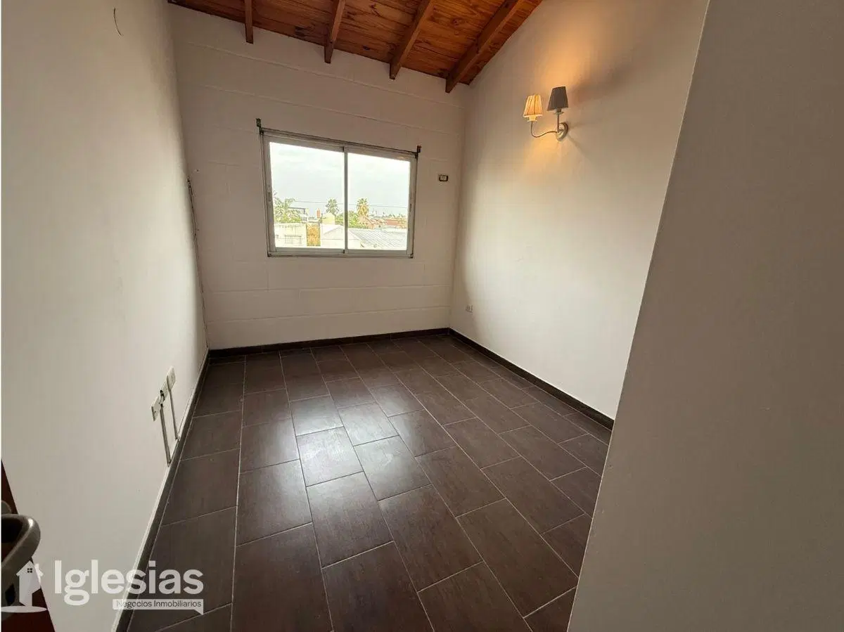 Departamento de 3 ambientes en Tapiales 3