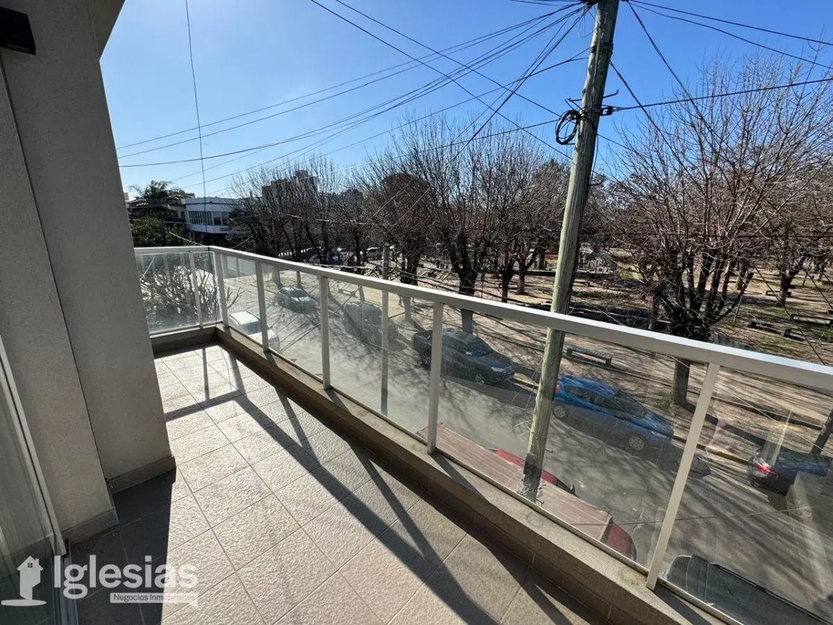 Departamento de 2 amb con terraza en Tapiales 5