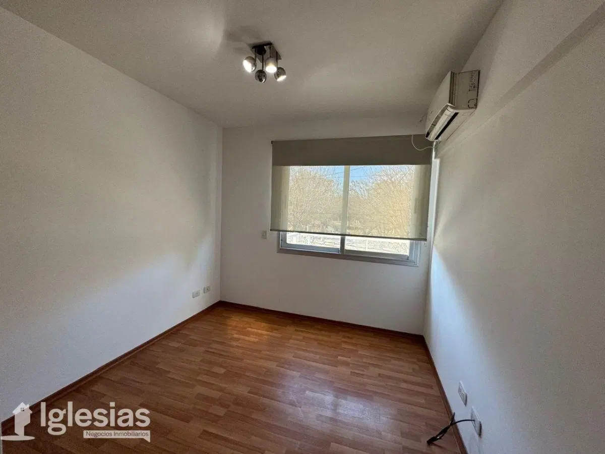 Departamento de 2 amb con terraza en Tapiales 4