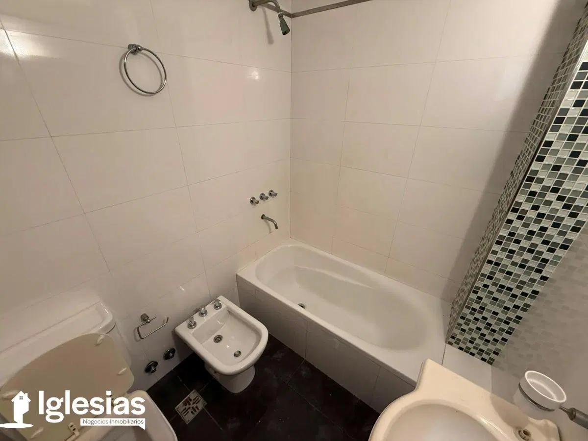 Departamento de 2 ambientes en Tapiales 5