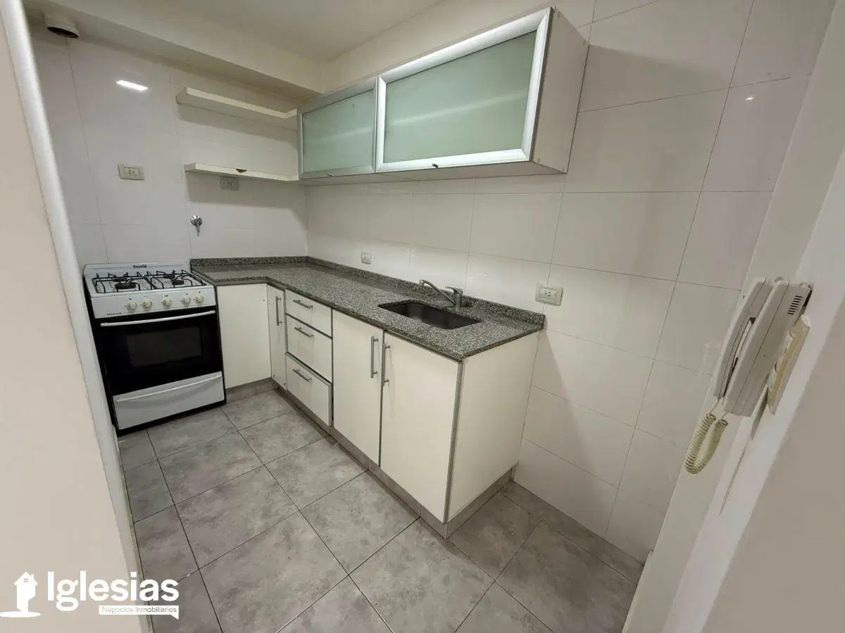 Departamento de 2 ambientes en Tapiales 4