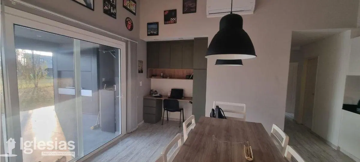 Casa de 4 ambientes en Barrio San Simon 4