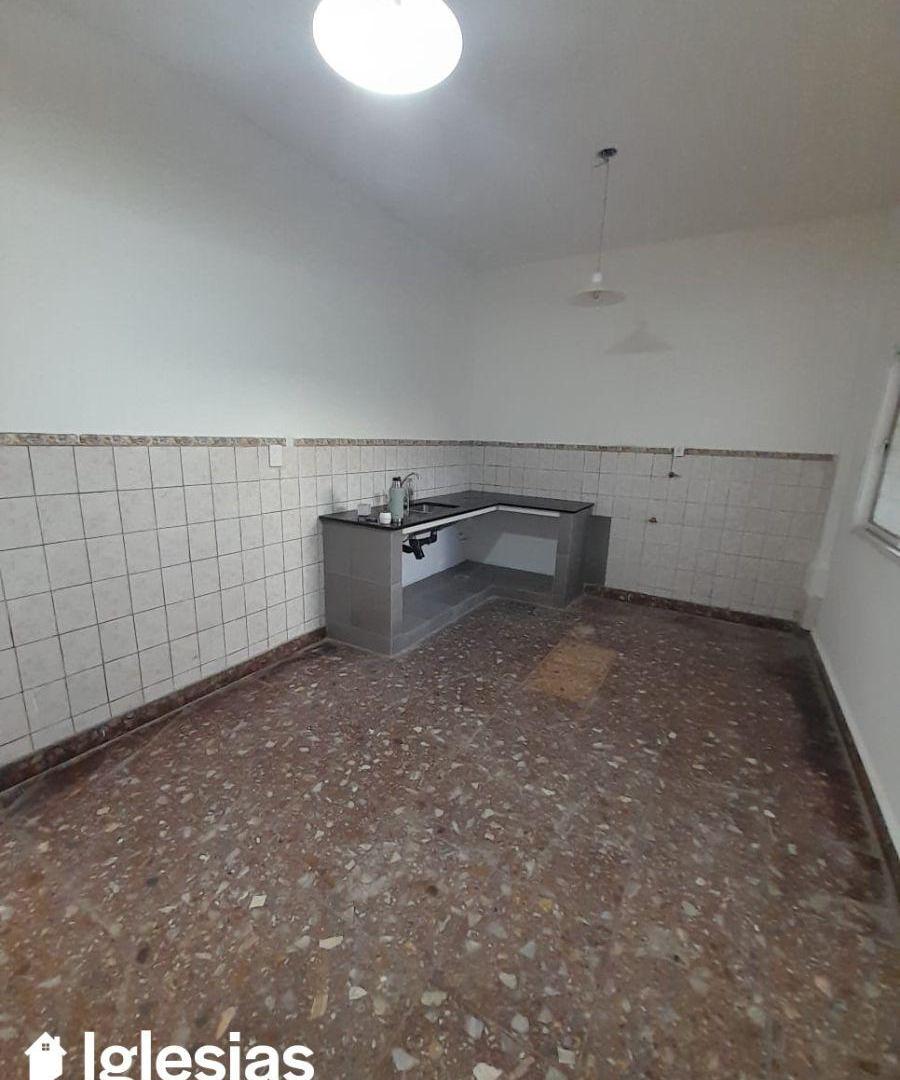 Foto de Departamento tipo casa de dos ambientes en La Tablada, imagen 5