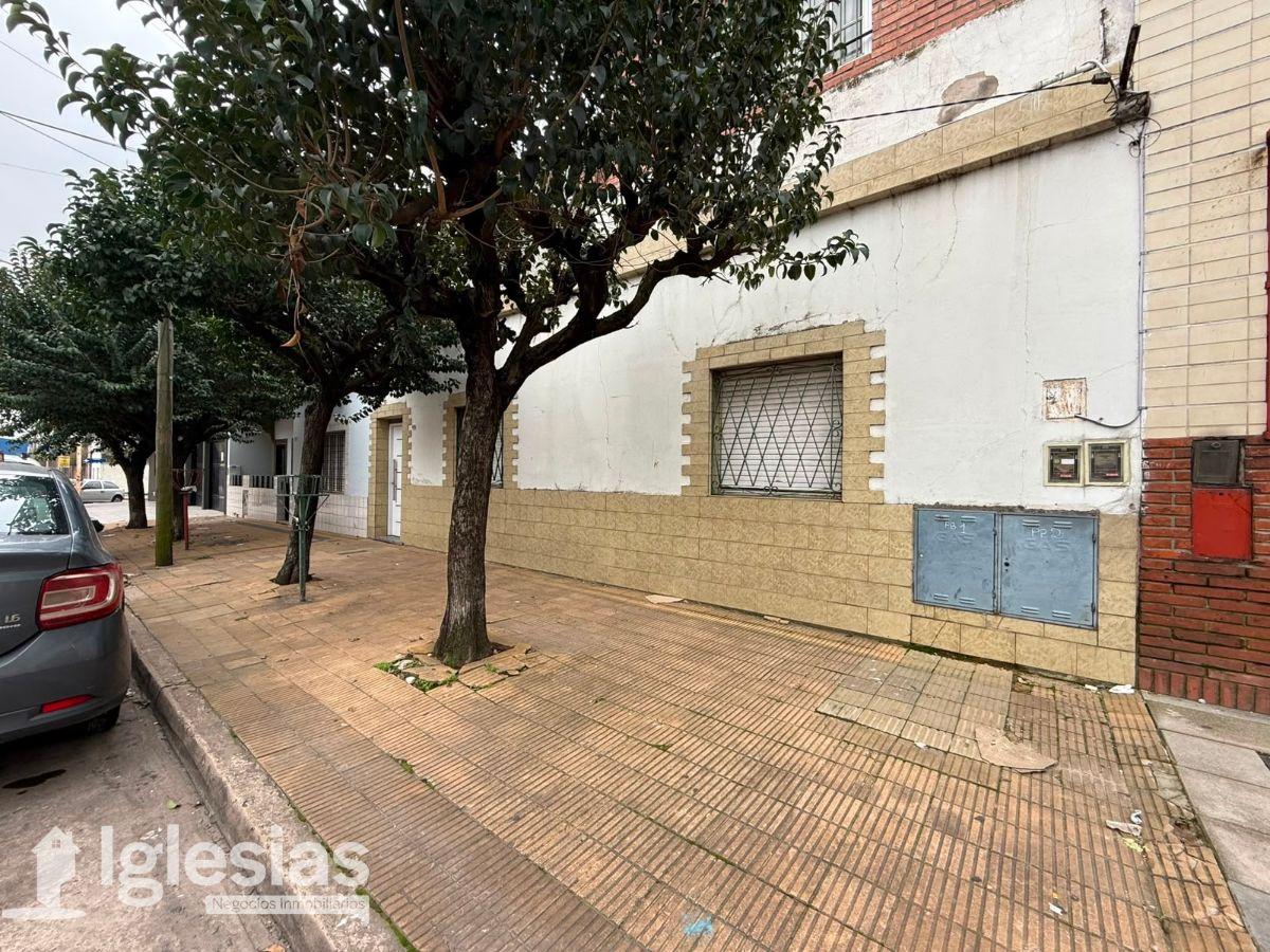 Foto de Departamento tipo casa al fondo en La Tablada, imagen 2