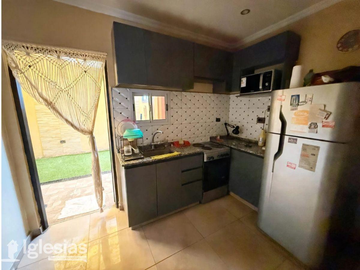 Foto de Departamento tipo casa de 3 ambientes al frente en Tapiales, imagen 3